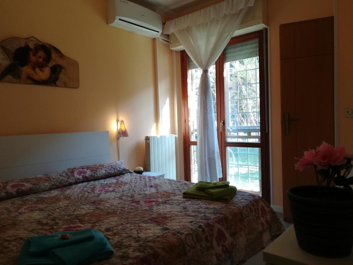 Il Girasole Di Ostia Apartment Exterior photo